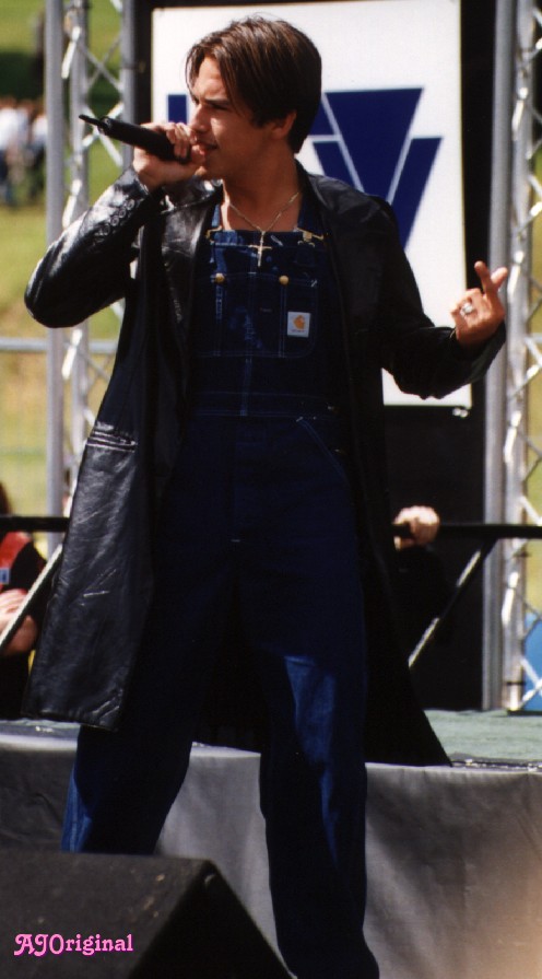 Kavana Sings!